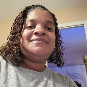 Meet your Posher, Keisha